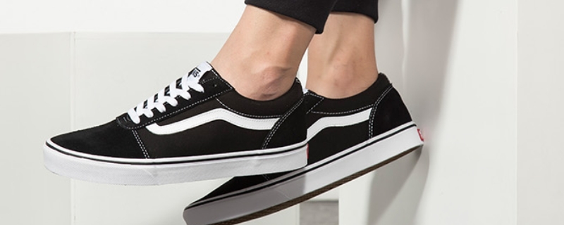 vans后標掉漆正常么 vans后標掉漆正常么